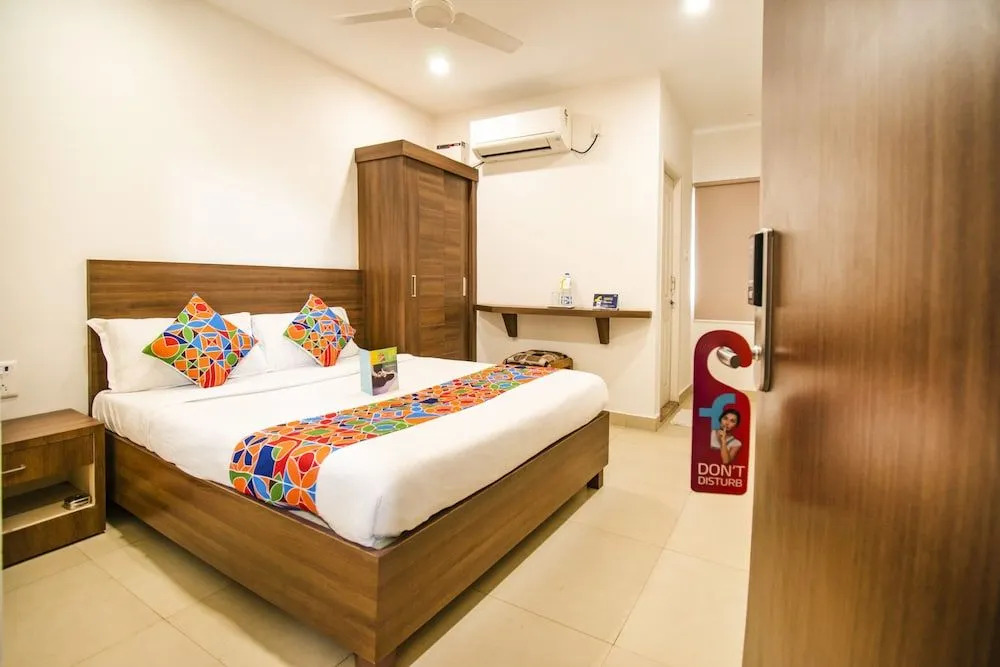 FabHotel Delma Porur