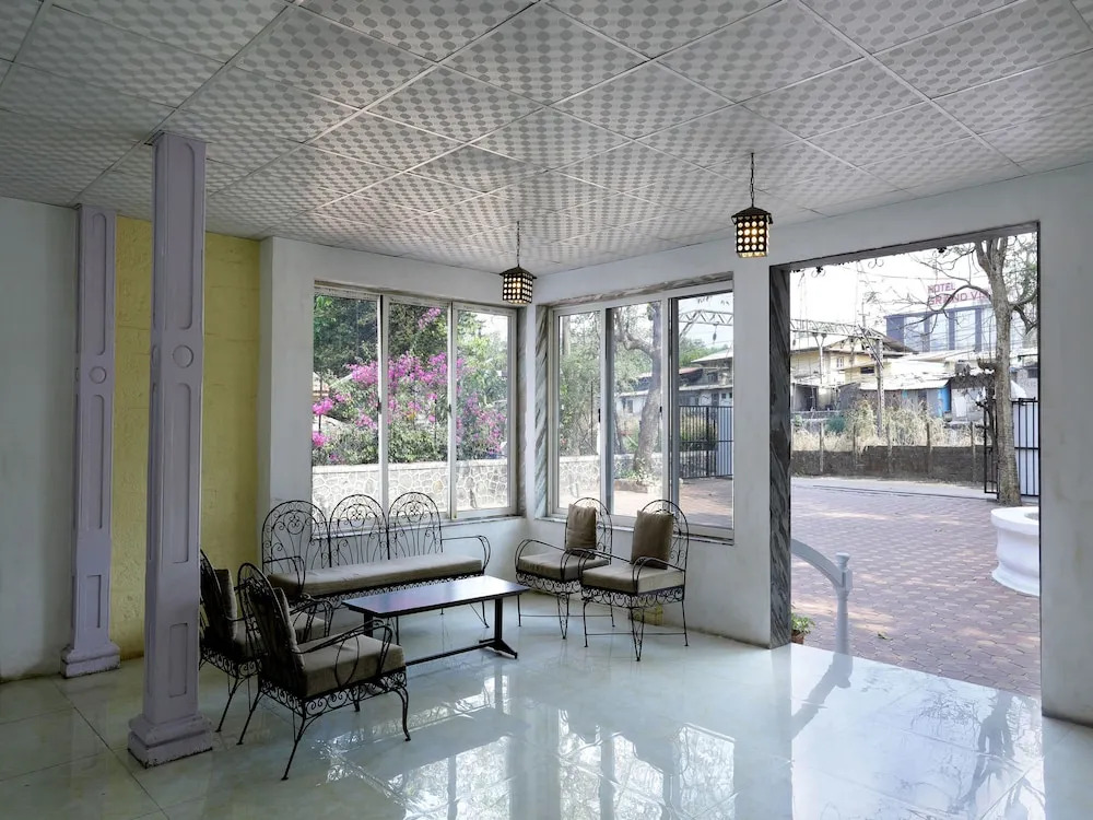 OYO 11395 Hotel Ritz Heritage