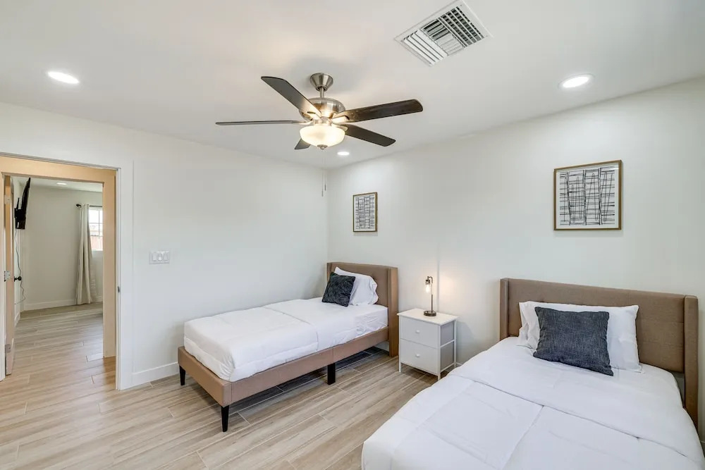 3 Mi to Old Town: Home w/ Game Room in Scottsdale!