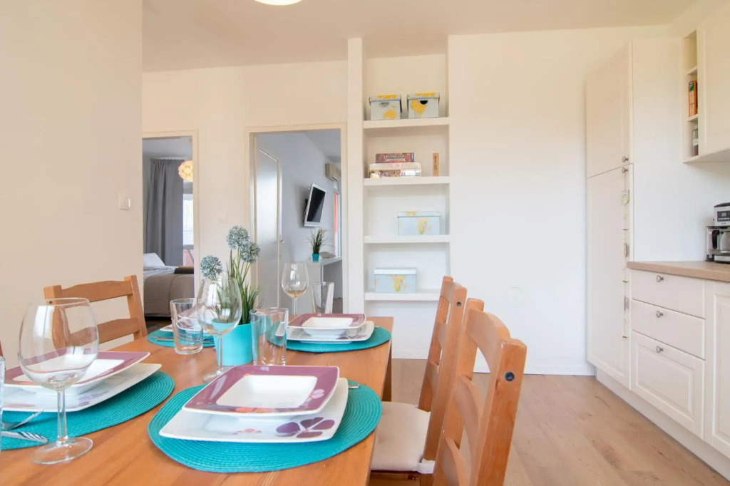 Harbour-Apartment with sea view and parking spot