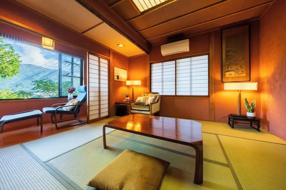 旅館 はちすの糸 Ryokan HachisunoIto