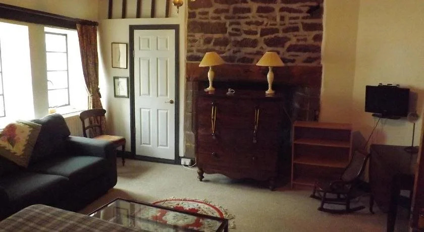 The Old Court House Guest House
