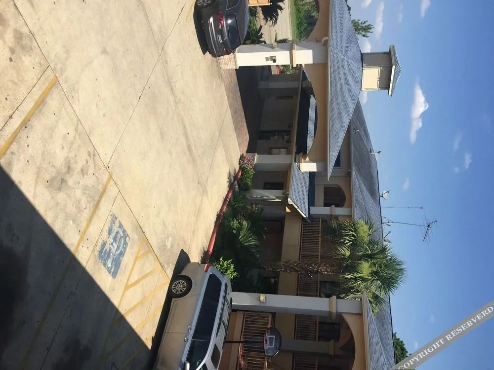Scottish Inns & Suites Eastex Fwy.