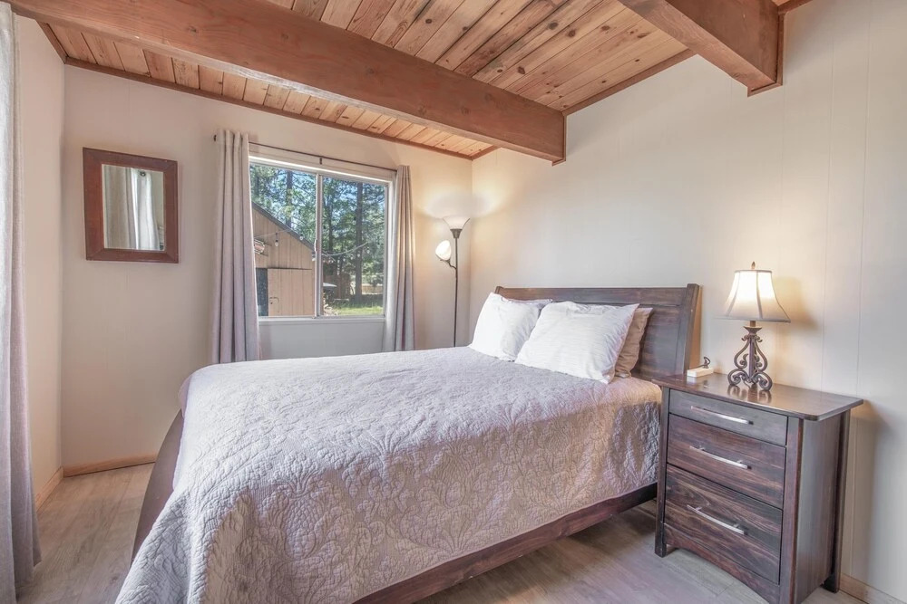 2194-conklin Base Camp Chalet 3 Bedroom Home by Redawning