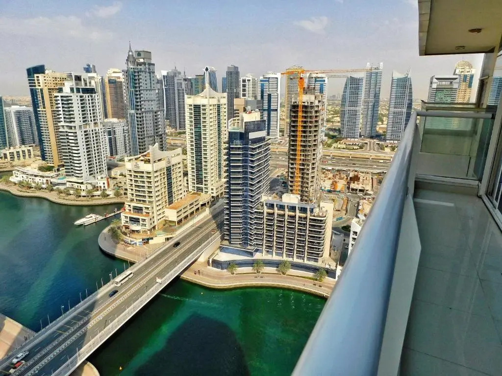 Continental Tower, Dubai Marina - Luton Vacation Homes
