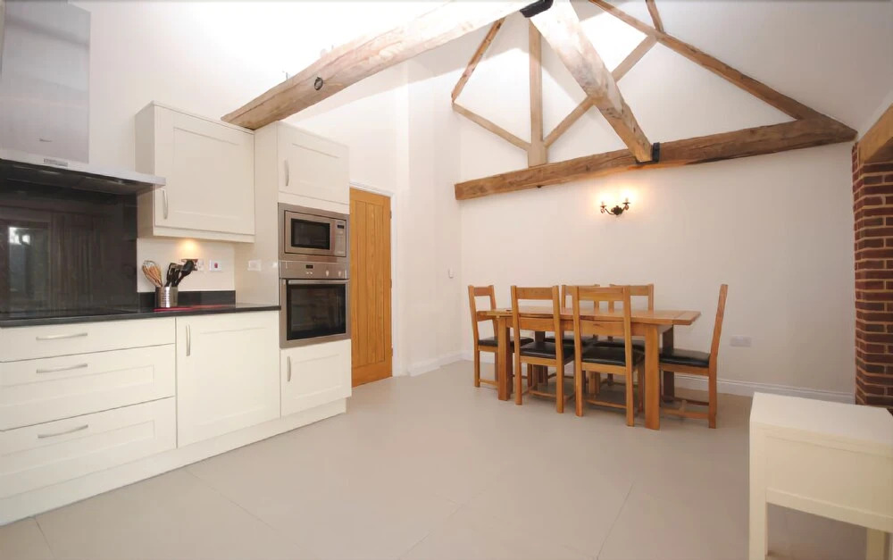 Old Root House, Lavant