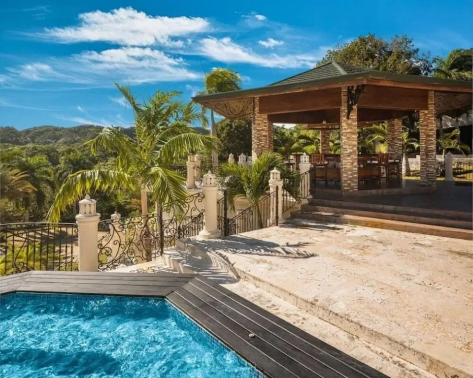 Beverly Hills Luxury Mansion Right in Sosua