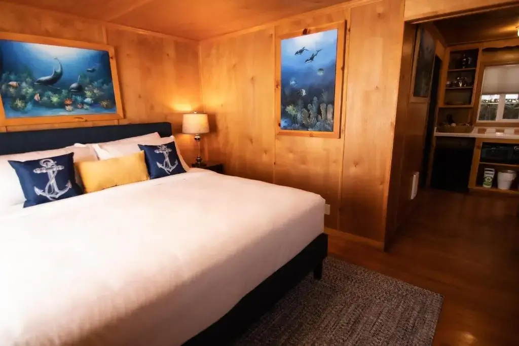 Anchor Inn Resort