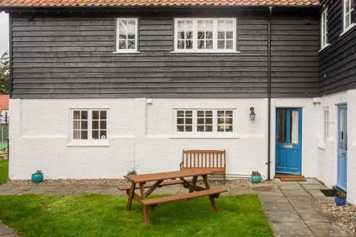 2 Ogilvie Lodge, Thorpeness, A seaside 3 bedroom apartment in Thorpeness