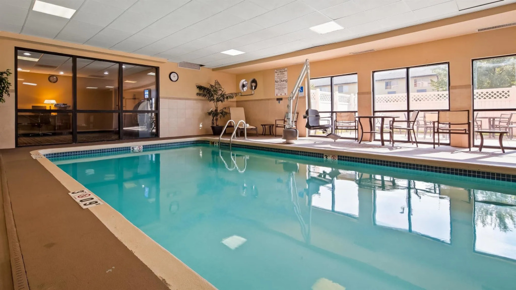 Best Western Plus Kansas City Airport - KCI East