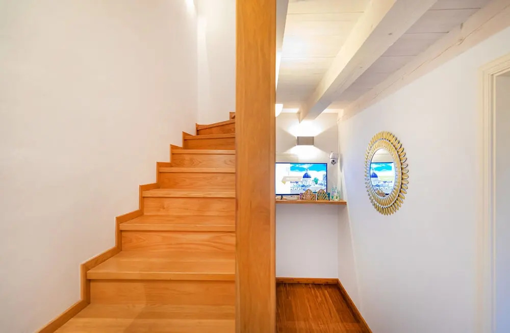 RAFAEL Rooms & Apartments Old Town by DuHomes