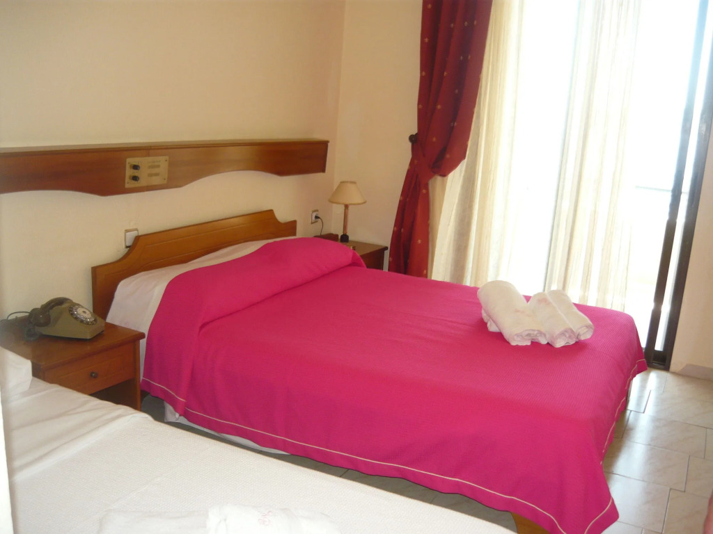 Sun Rise Hotel