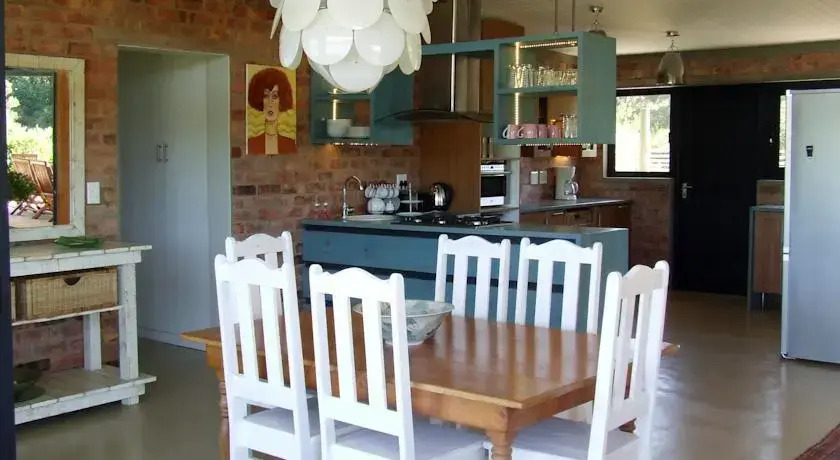 Caracal Cottage