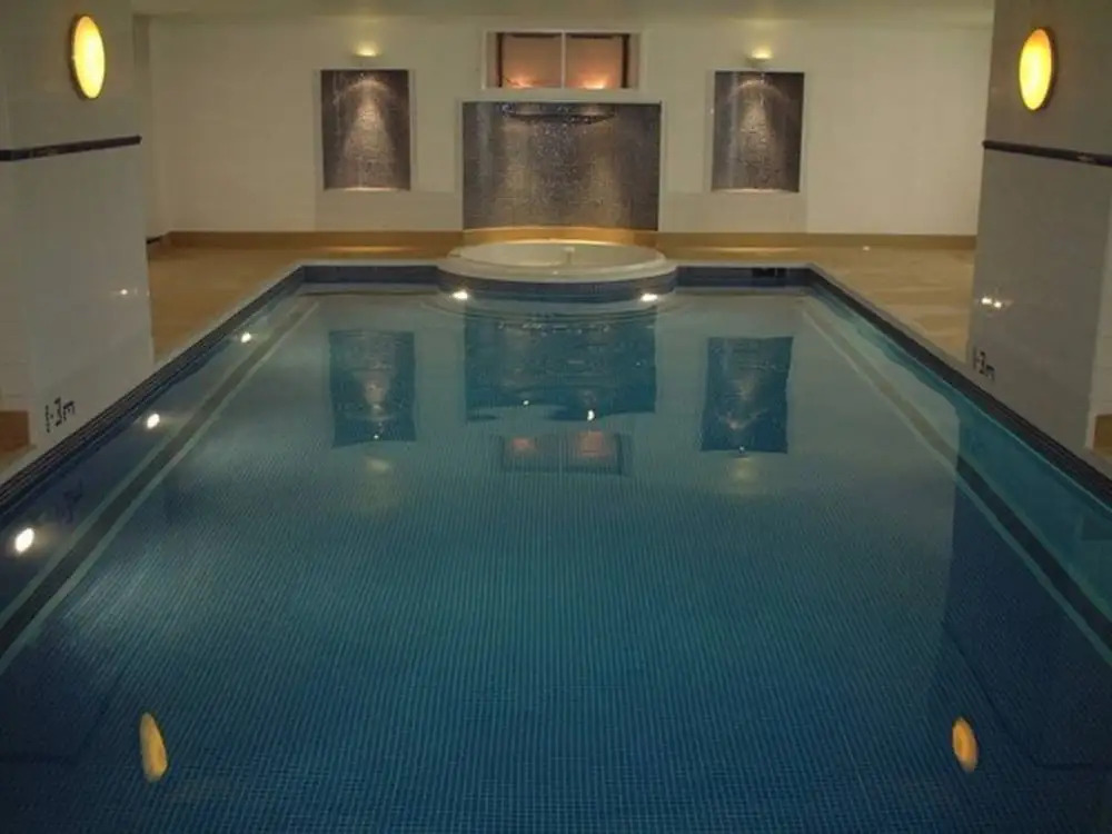 2 Bedroom Flat near Canary Wharf Sleeps 4
