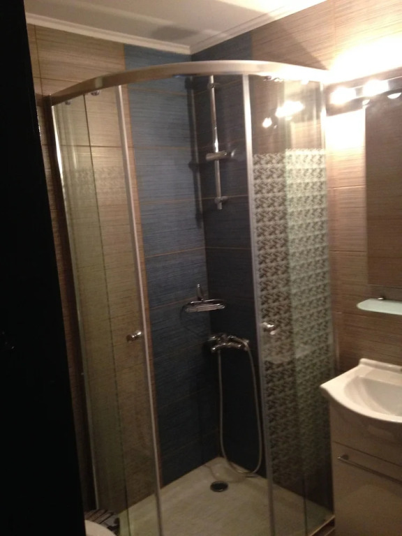New and Colorful Studio Near Airport and Beach in Heraklion