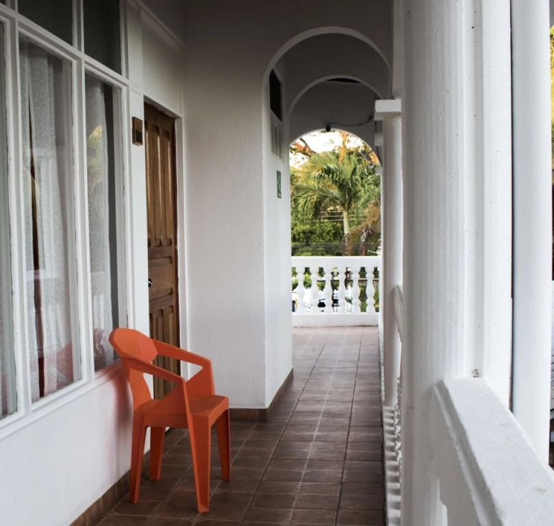 Bird of Paradise Hotel