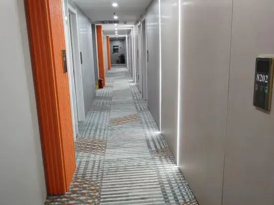 Home Inn Paibai Yun Hotel (Nanjing Confucius Temple Dingxin Road)