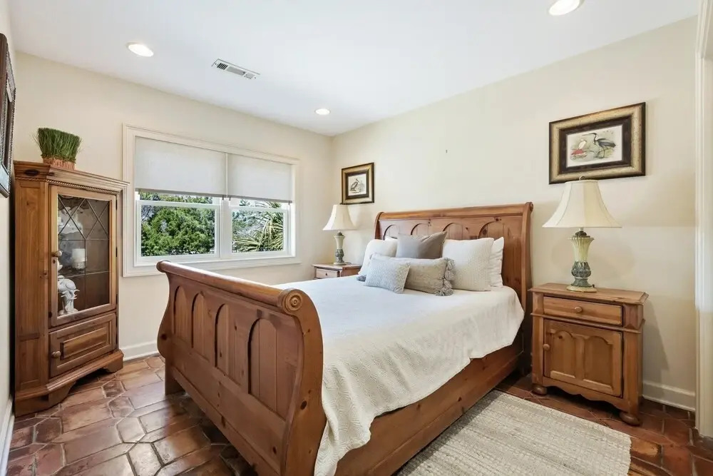 Sea Breeze - Great Oceanfront Views And Close To The Beach Club 3 Bedroom Villa by Peace Vacations