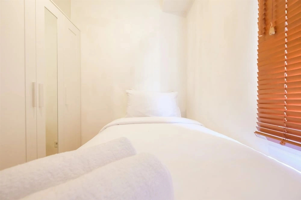 Spacious Bassura City Apartment