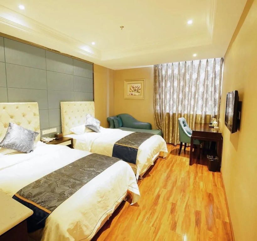 Eden Hotel