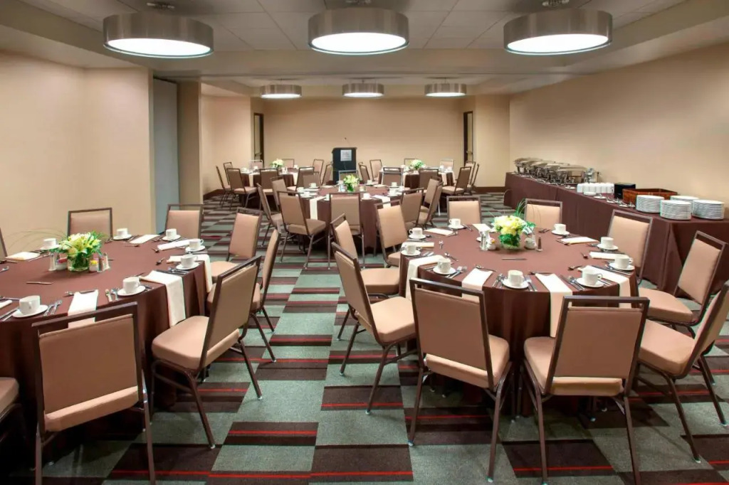 Holiday Inn Charleston