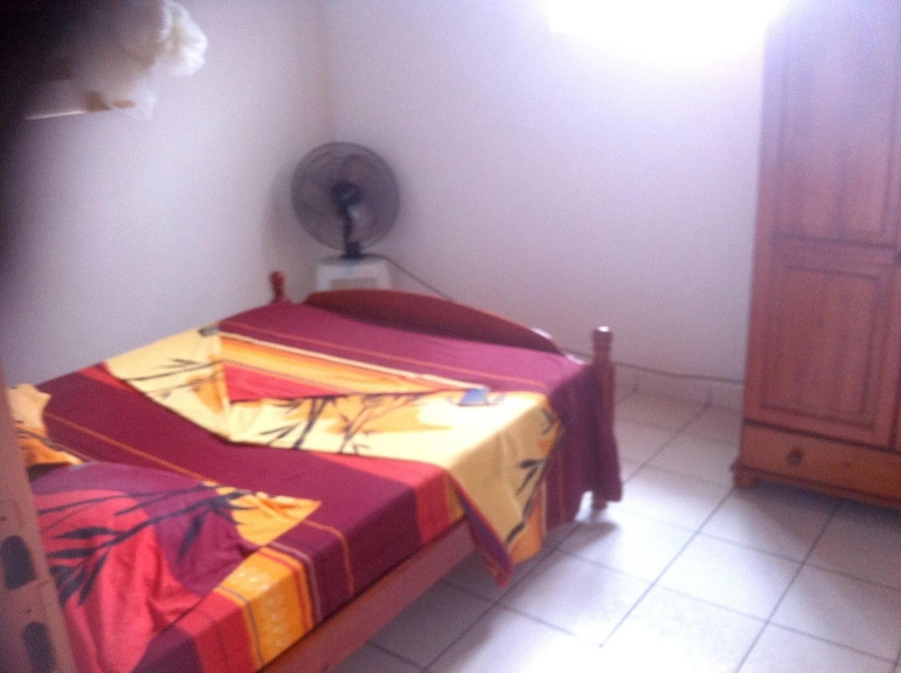 House With 2 Bedrooms in Le Moule, With Enclosed Garden and Wifi - 2 k