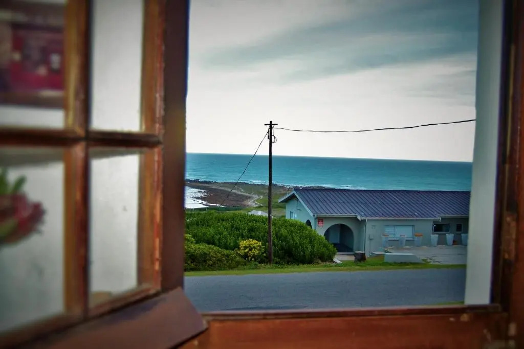 Agulhas Heights self-catering cottages BEST OCEAN VIEWS