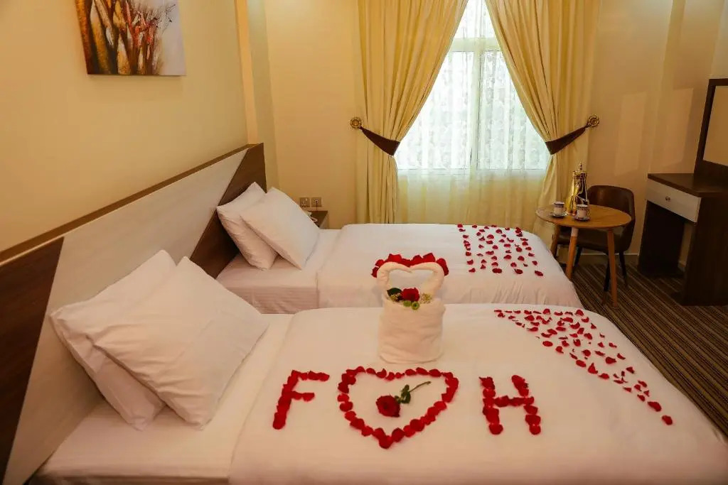 F & H Hotel