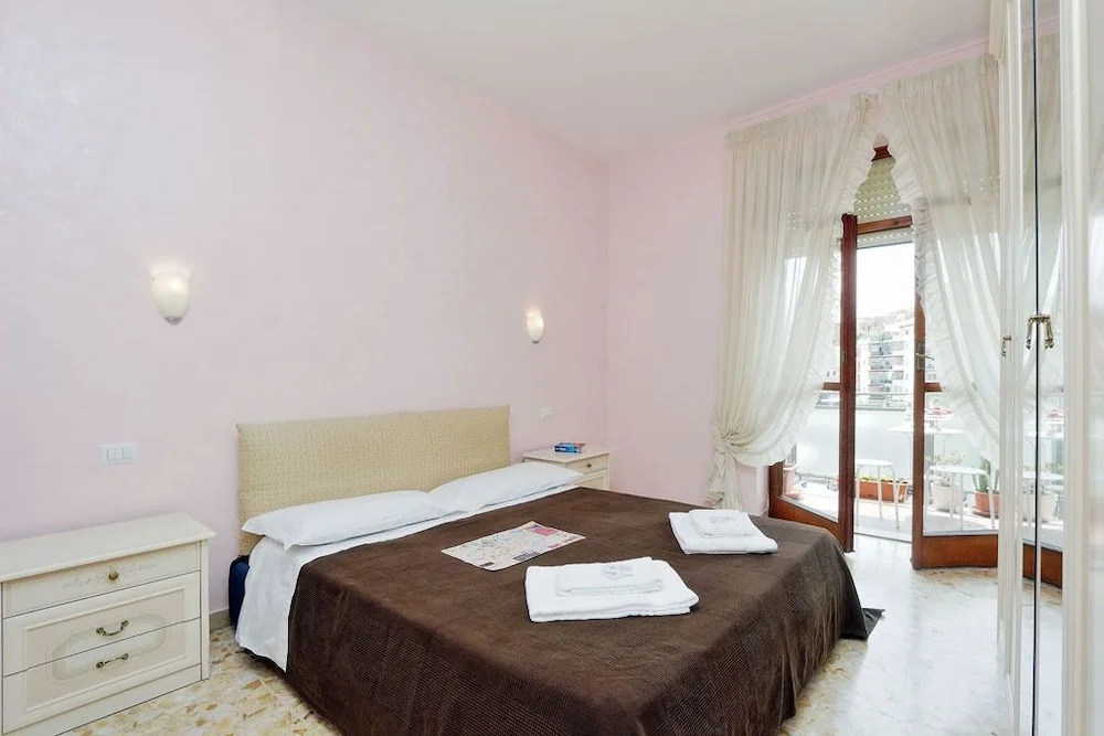 Bed and Breakfast La Stazione Del Vaticano