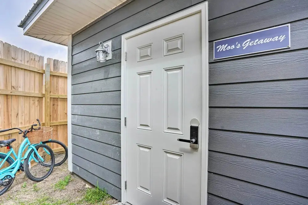 Panama City Beach Vacation Rental: Bikes Provided!