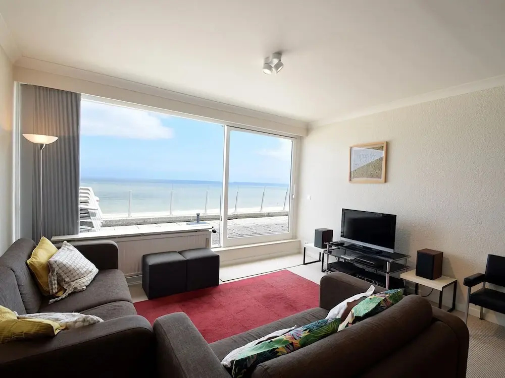 Coastal Comfort in De Haan