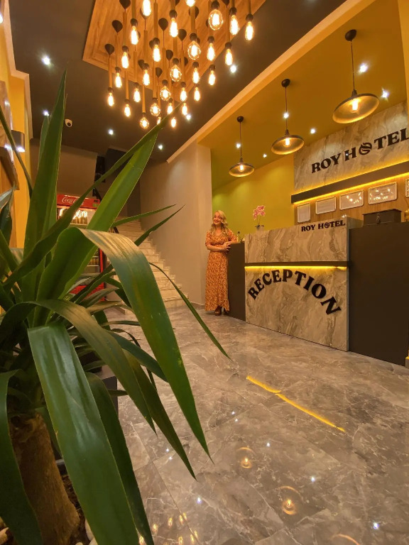 Roy Otel
