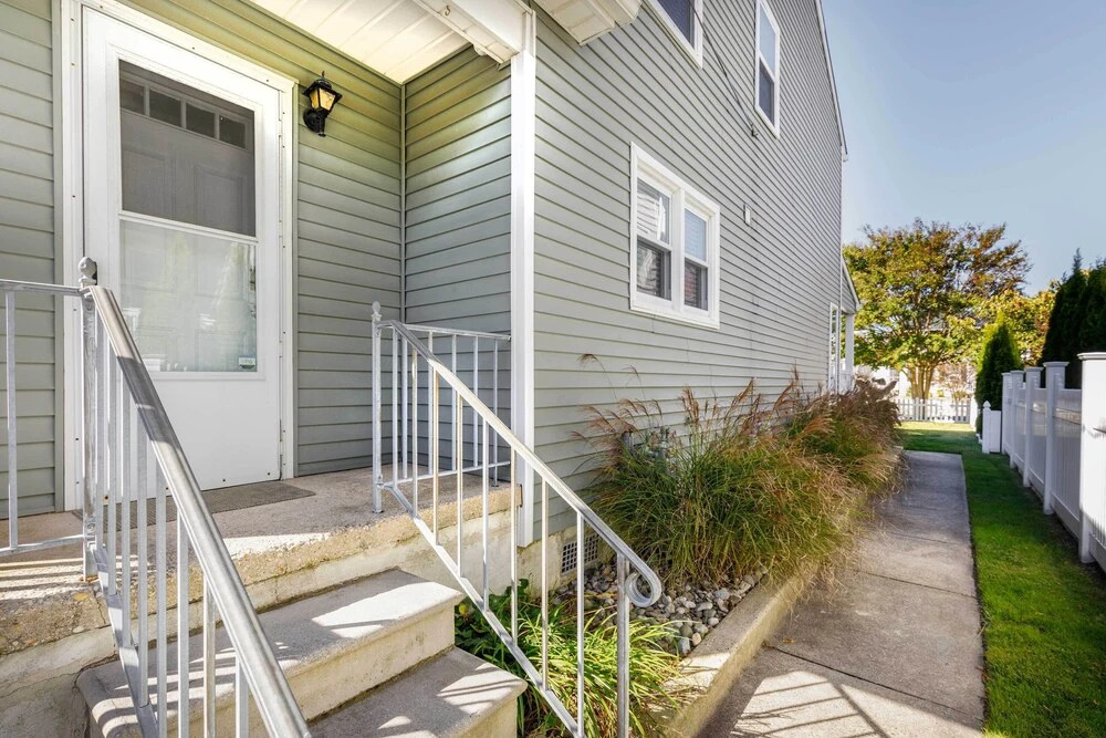 Breezy Ocean City Home: Walk to Beach + Boardwalk!