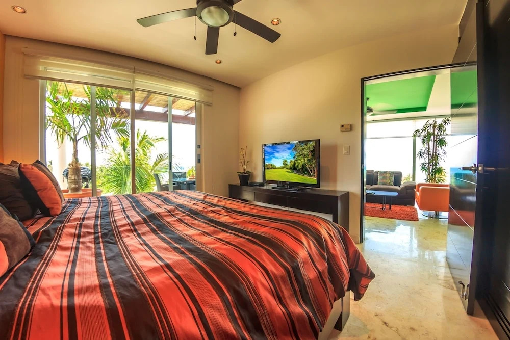 Elements Penthouse 1 2 Bedroom Condo by RedAwning