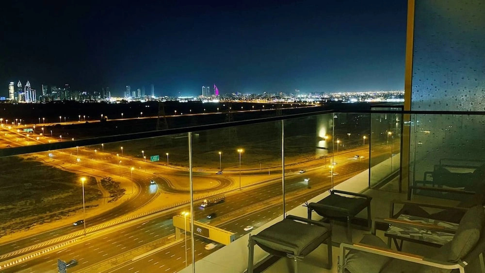 Luxury 1BR at Binghatti Onyx JVC
