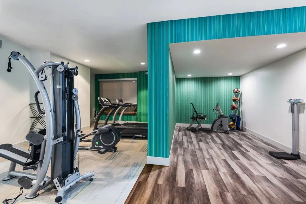 Country Inn & Suites by Radisson, Downtown Albany New York