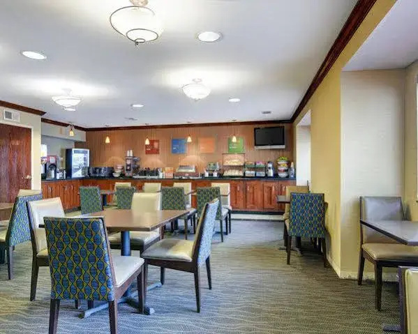 Spark by Hilton Sterling Dulles Airport