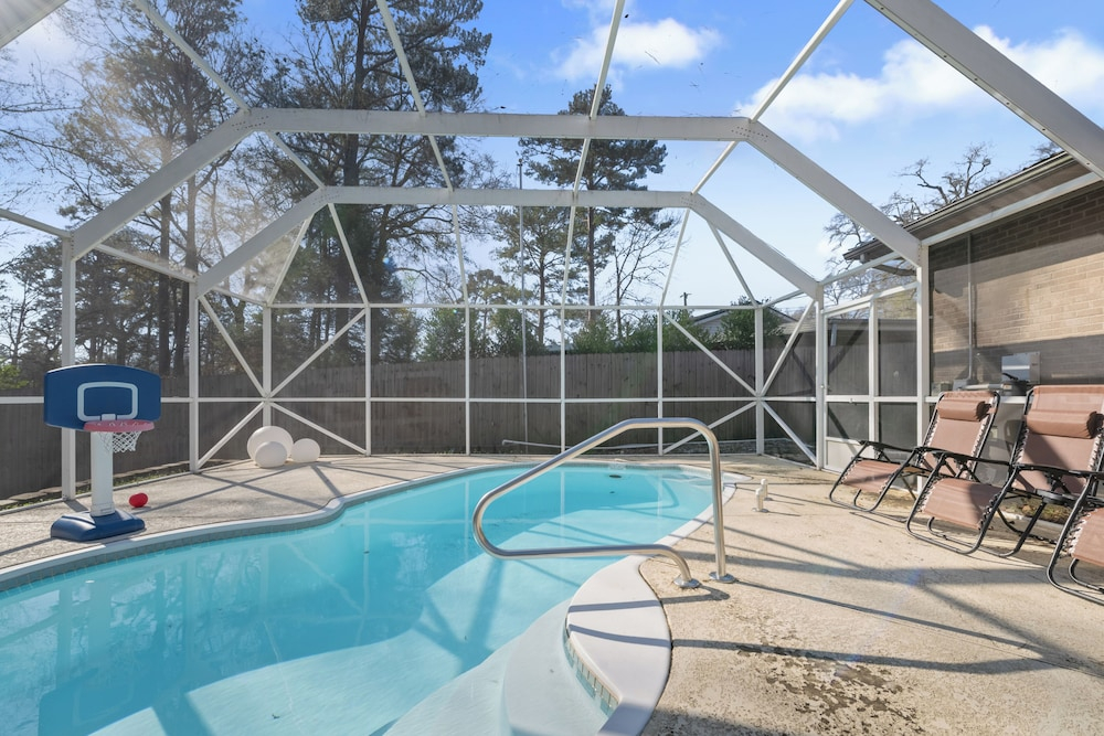 Abuela House with Pool - 4Bed