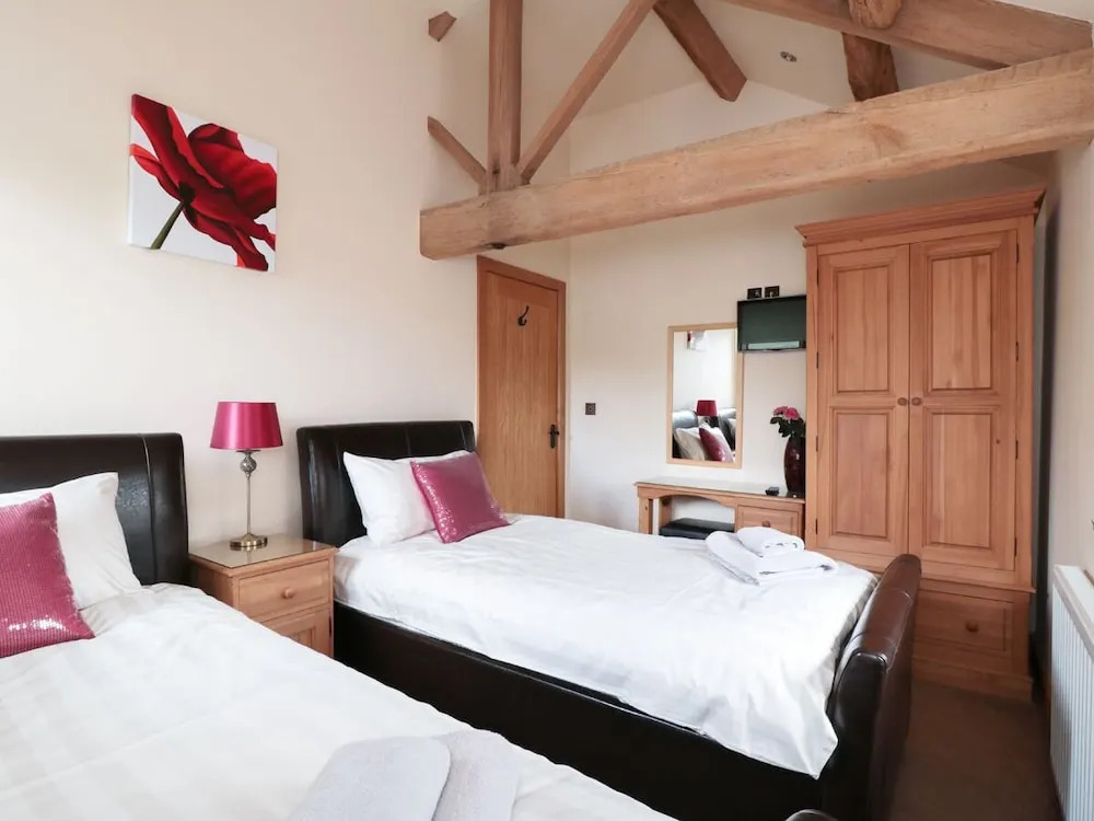 Stoneycroft Barn