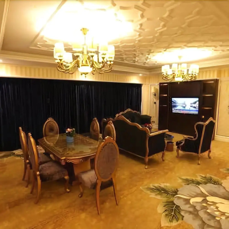 Jinhu Hotel