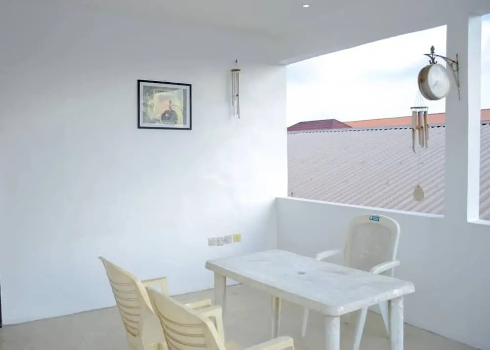 Inviting 2-bed Apartment in Lagos -canal Views