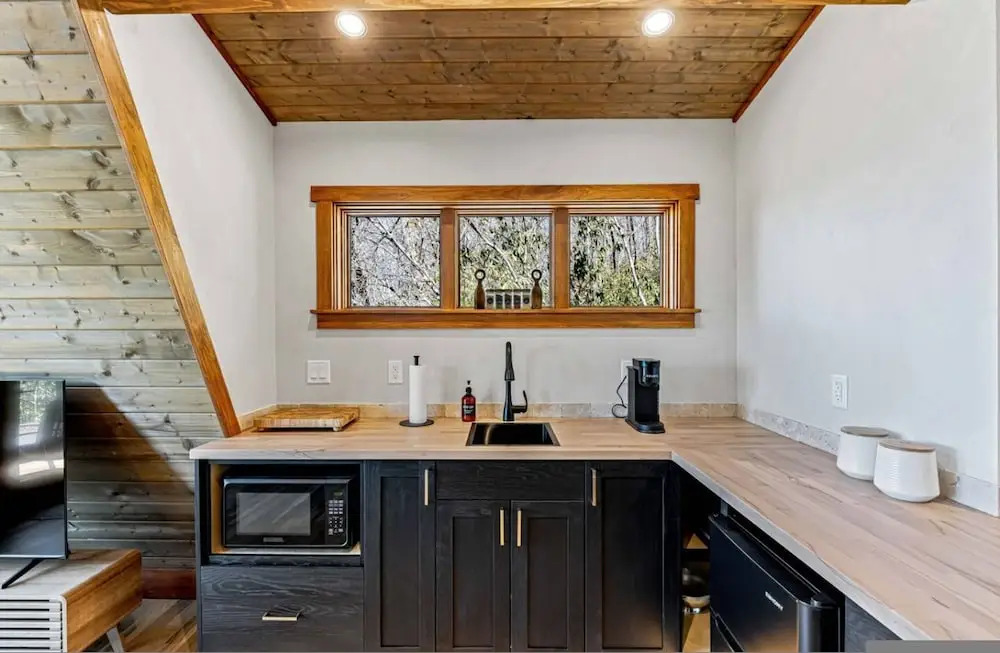 A-frame Retreat Hot Tub Mtn Views Spa Bath