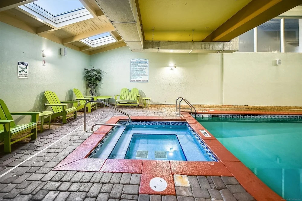 Shores Of Panama 1206 - Amazing Studio. Free Fun! Sleeps 3. Romantic 1 Bedroom Condo by RedAwning