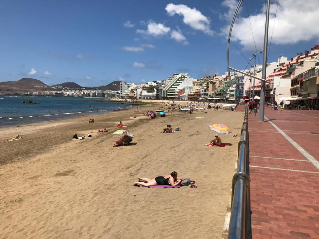 Costa Lairaga Suite junto a Canteras