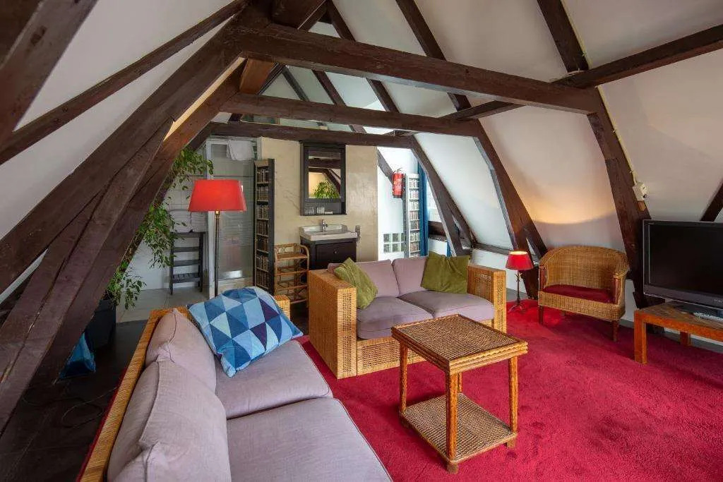 Amsterdam House Hotel