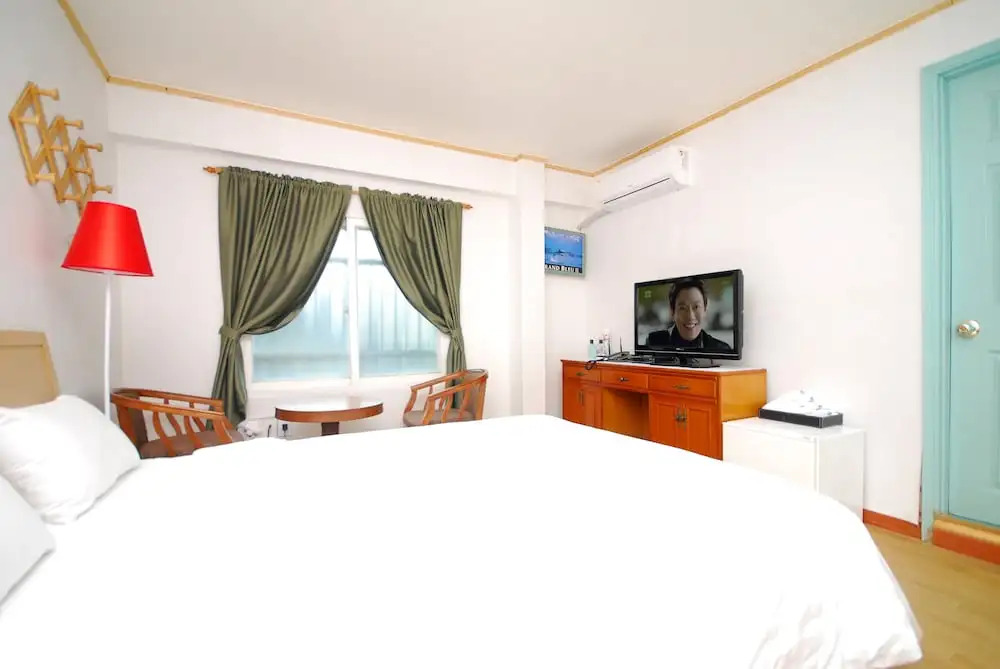 M Motel