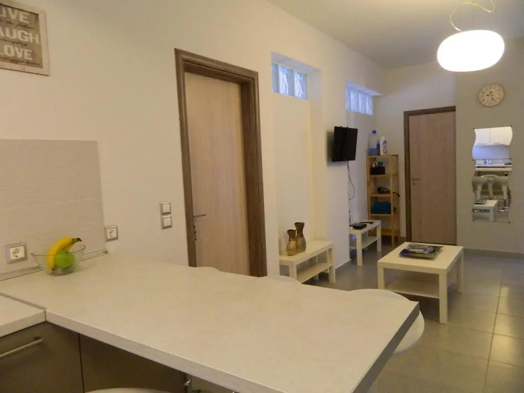 Kalithies apartment