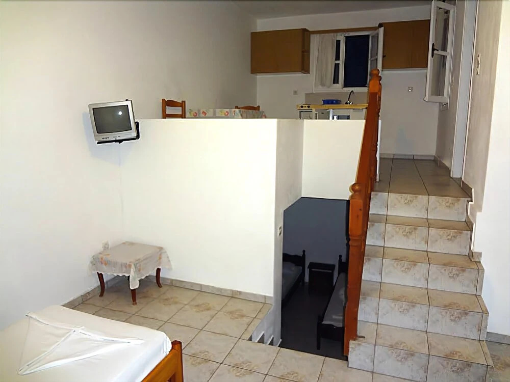 Haroula Apartments