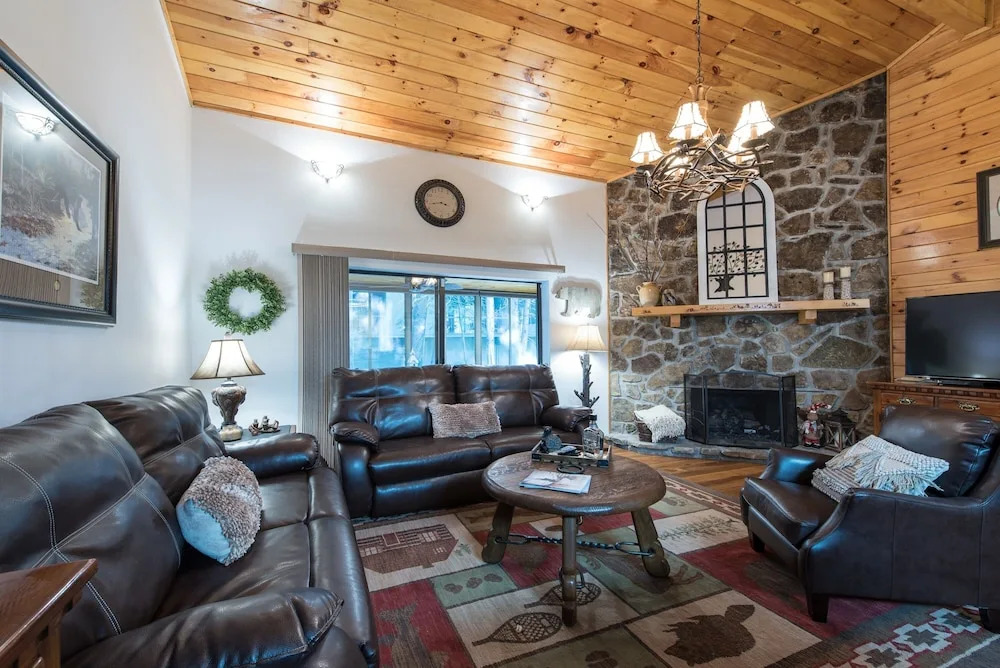 The Chalet In The Smokies
