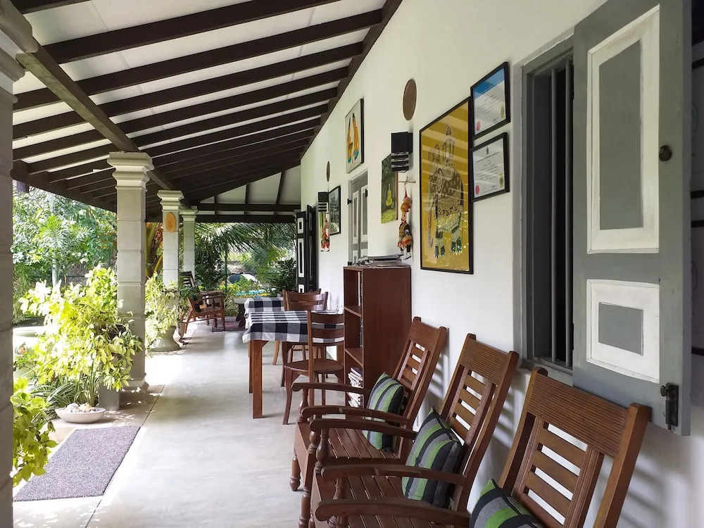 Green Wood Villa Negombo